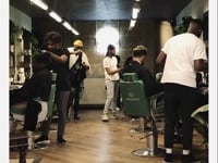 Groomer’s La cage