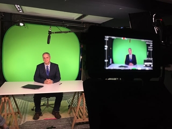 Mike Capozzola | On-Camera Presenter Reel