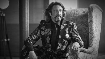 Laurence Llewelyn-Bowen Commercial for SCS.