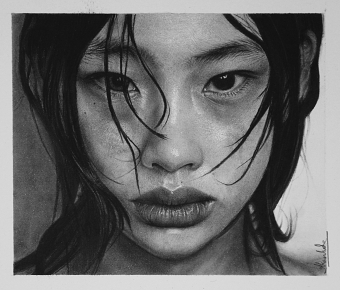 Hayeon Jung charcoal drawing