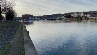 Landscape Scenes - Waterside