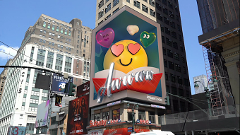 Amazon Books 3D billboard