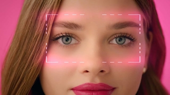 Pretty in Pink: Beauty Store Ad