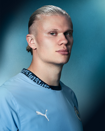 Retouching: Manchester City. Rúben Dias and Erling Haaland.