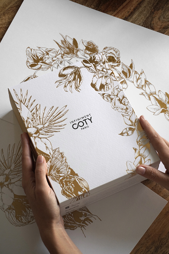 Holidays packaging illustrations