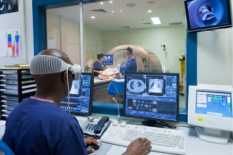 VR Medical Scan Viewer for Apple Vision Pro