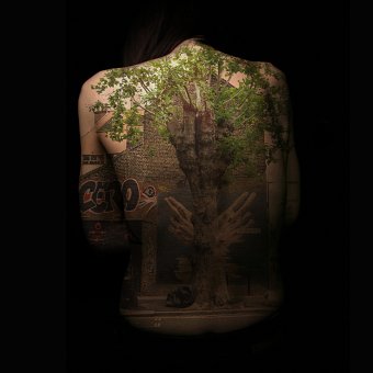 Body art without brush
