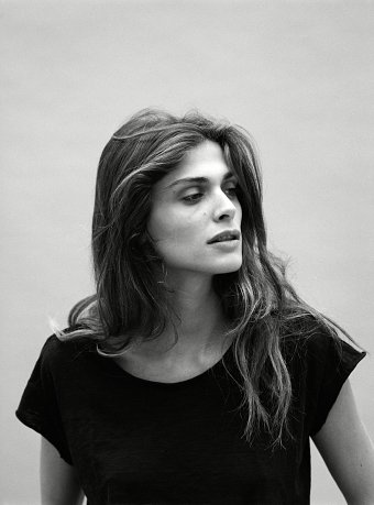 100 portraits Elisa Sednaoui by Giles Duley