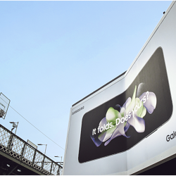 Samsung Galaxy Z Flip4 Folding Billboard