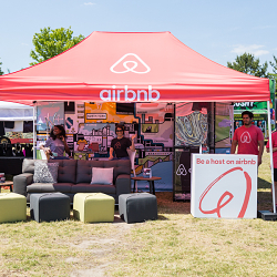 Dave Murray illustrates Toronto for Airbnb