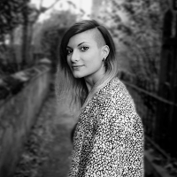Esther Du