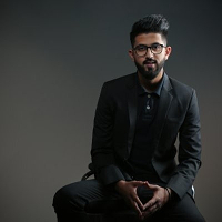 Awad Khan