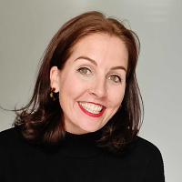 Stephanie Tyler