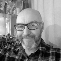 Darran Holmes