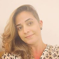 Izza Simoes