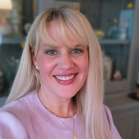 Julianna Carlson-van Kleef
