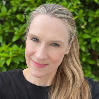 Jo Dixon