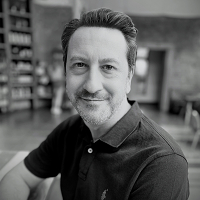 Mark Thomas