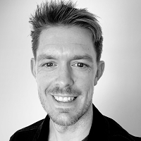 Simon Magill