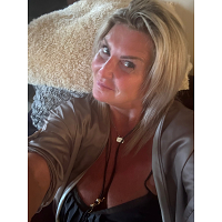 Helen Vanroose-Brydon