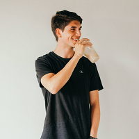 Alexander Neave