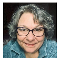 Lauri MacMillan