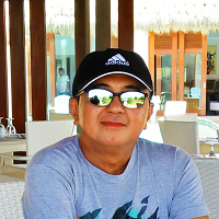 Dennis Molina boracay